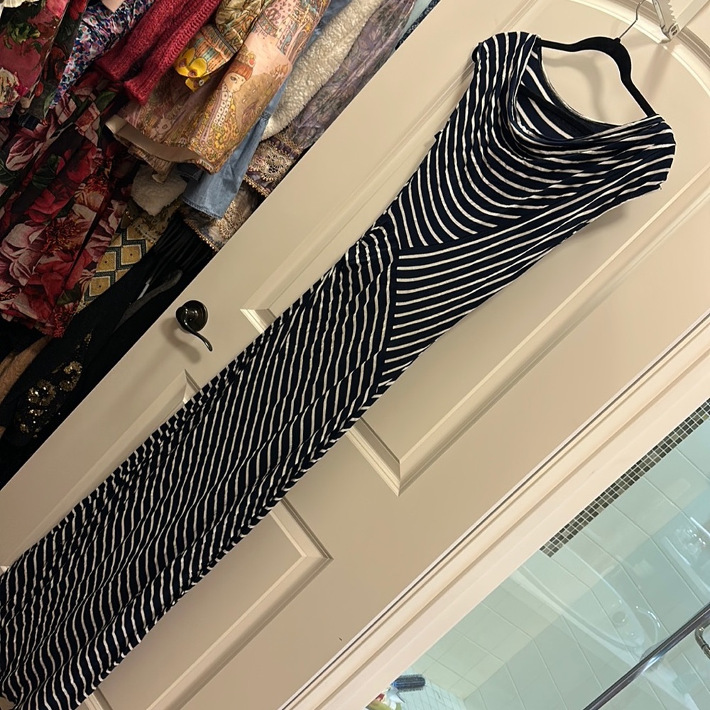 Max studio dress